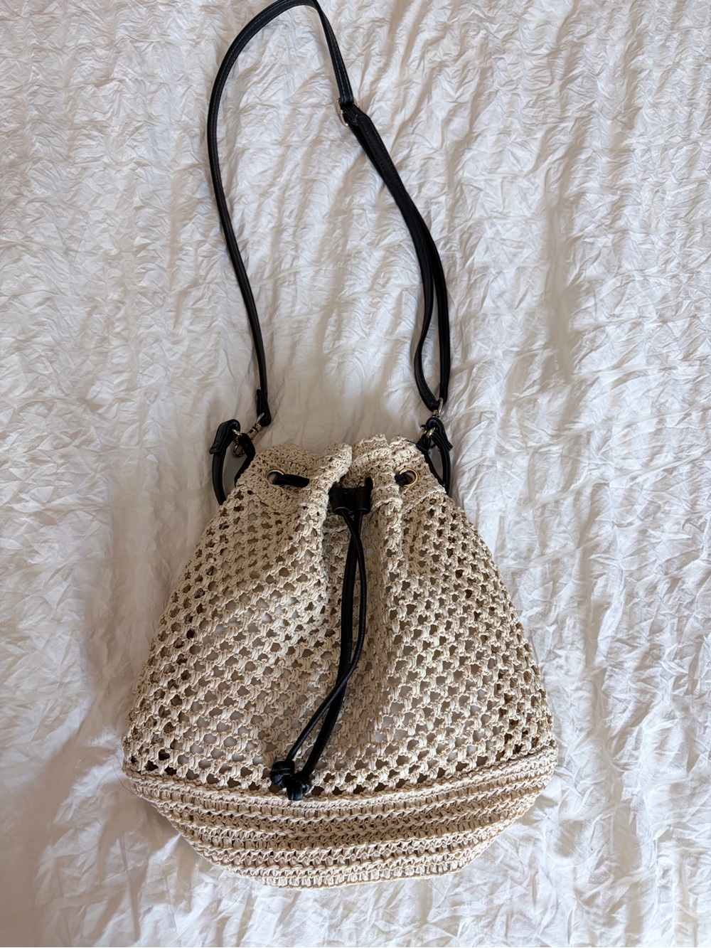 Bucket bag